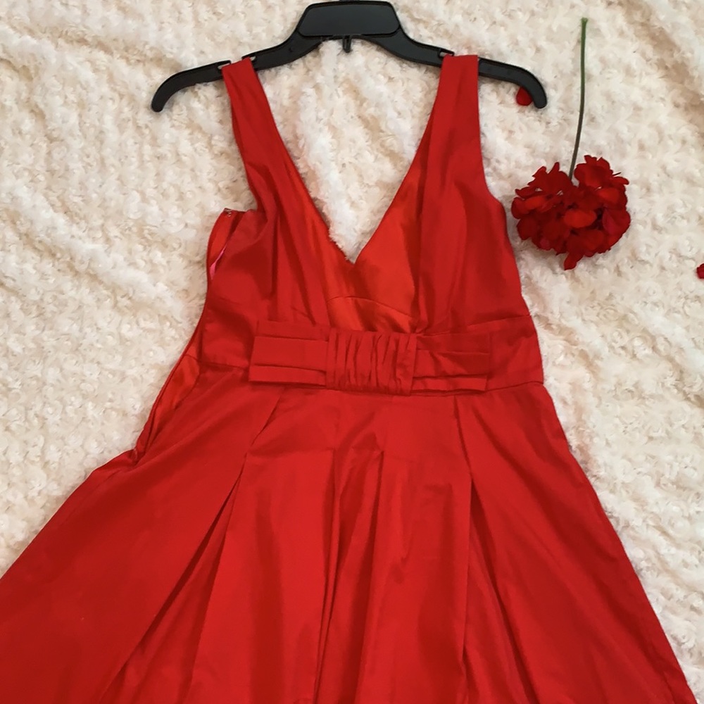 Red dress - Picture 5 of 7